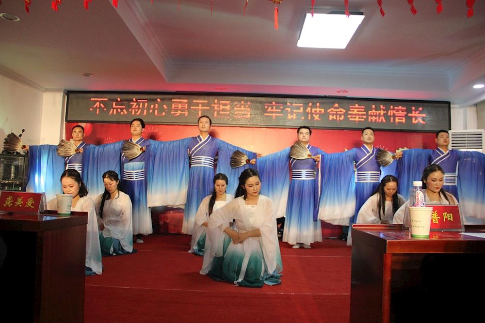 64ea3625c54042c38cda4f6a43a0aa5b.jpg 64ea3625c54042c38cda4f6a43a0aa5b.jpg