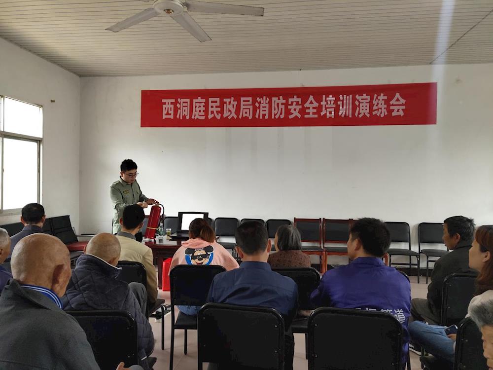 1d5a1492de914680b35b2cec8ba0e51b.jpg 1d5a1492de914680b35b2cec8ba0e51b.jpg