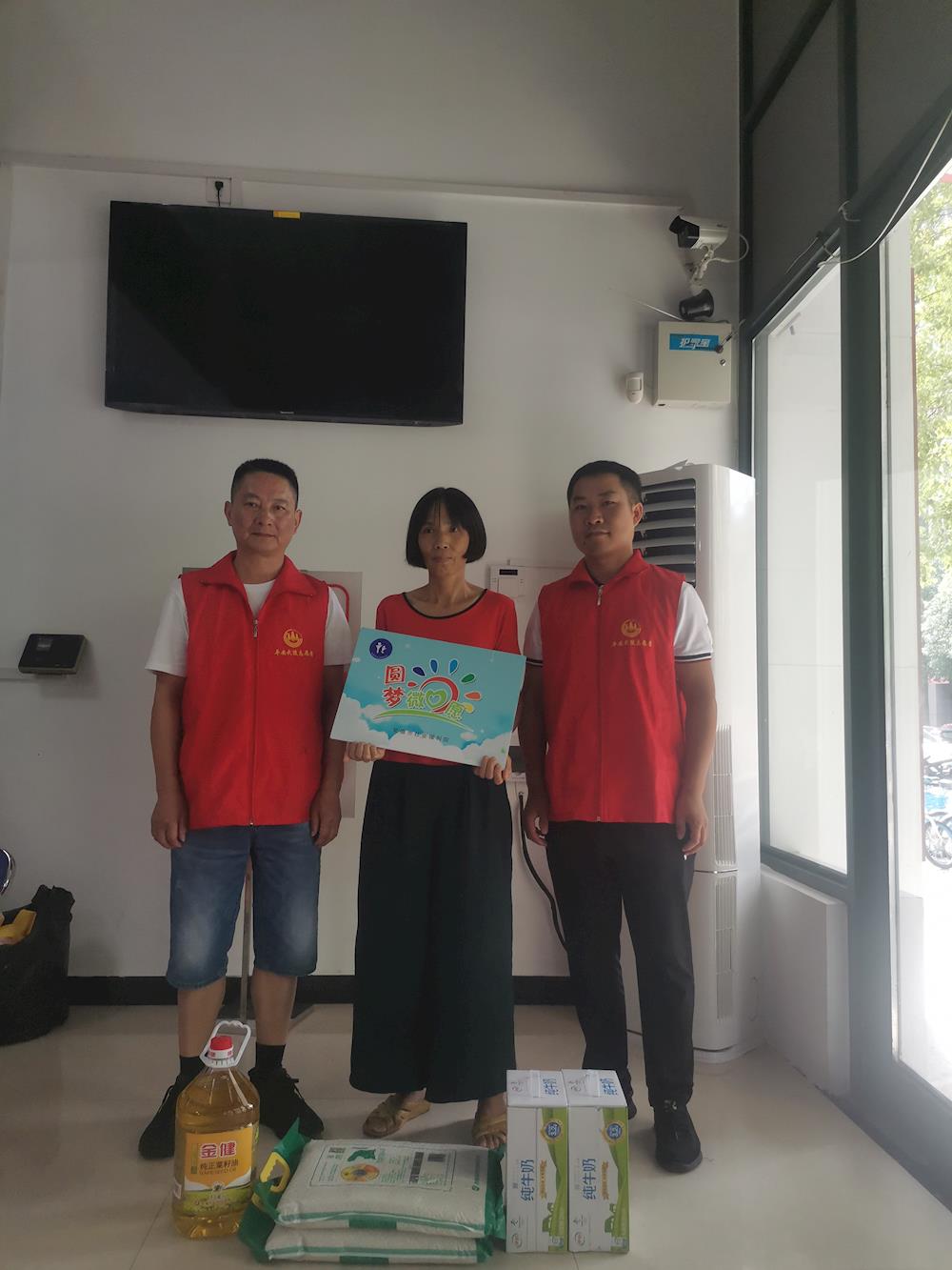 29682583185c45418051acc606c665d0.jpg 29682583185c45418051acc606c665d0.jpg