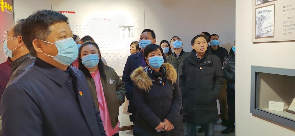 89c6b1e1e61942528c91f3930c57a7f4.jpg 89c6b1e1e61942528c91f3930c57a7f4.jpg