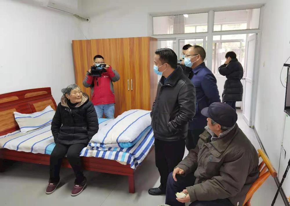 8b0355a7ec7e4a5f8bbed3fa9a635485.jpg 8b0355a7ec7e4a5f8bbed3fa9a635485.jpg