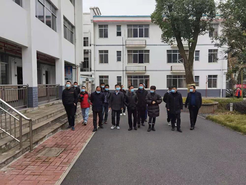 d73199bc6f1c4d2697bcd307ea79699c.jpg d73199bc6f1c4d2697bcd307ea79699c.jpg