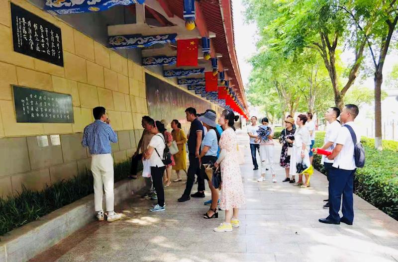 71b15beec2754a4db5f016d37f7bb2eb.jpg 71b15beec2754a4db5f016d37f7bb2eb.jpg