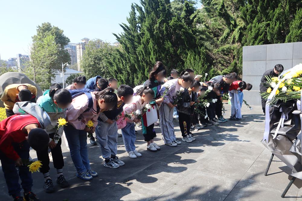 557e2319197e444a876b0b665e1eff27.jpg 557e2319197e444a876b0b665e1eff27.jpg