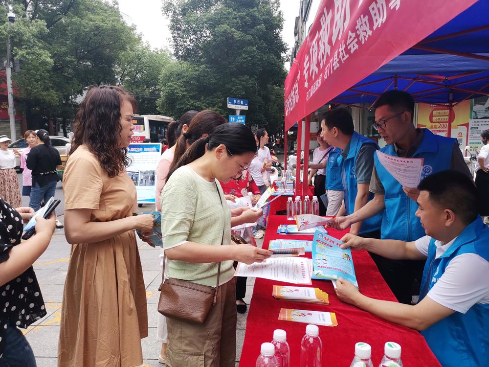 1c90540f94054b158b25b347865ffee3.jpg 1c90540f94054b158b25b347865ffee3.jpg